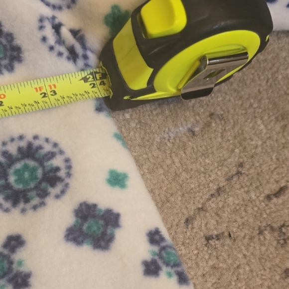 Cabin Creek Winter Floral Fleece in Blue and Green - Picture 8 of 15